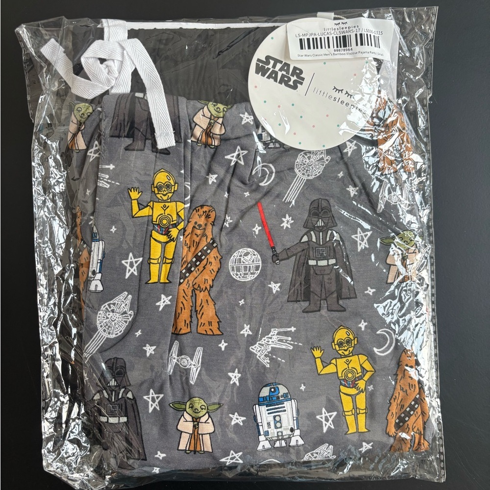 Little Sleepies Star Wars men’s pajama pants(small) NEW WITH TAGS